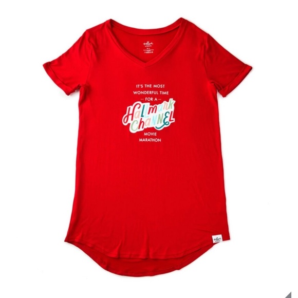 Hallmark Channel M/L WONDERFUL TIME MOVIE MARATHON Women's Oversized Sleep Shirt - Picture 1 of 4
